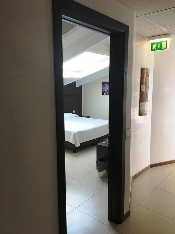 Residenza S.Event B&B Buccinasco Luaran gambar